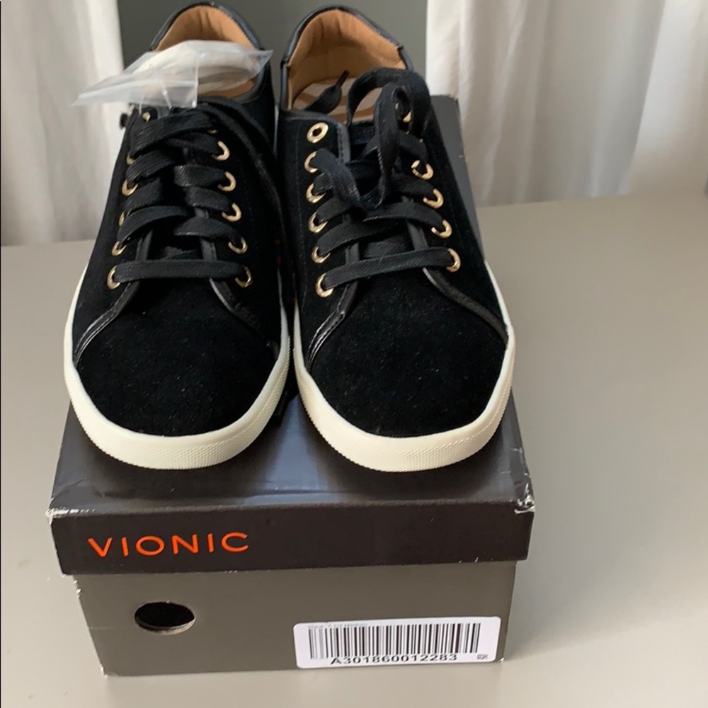 Vionic sneakers